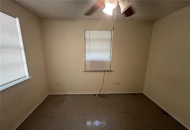 65087 Mitchell St — Photo 12