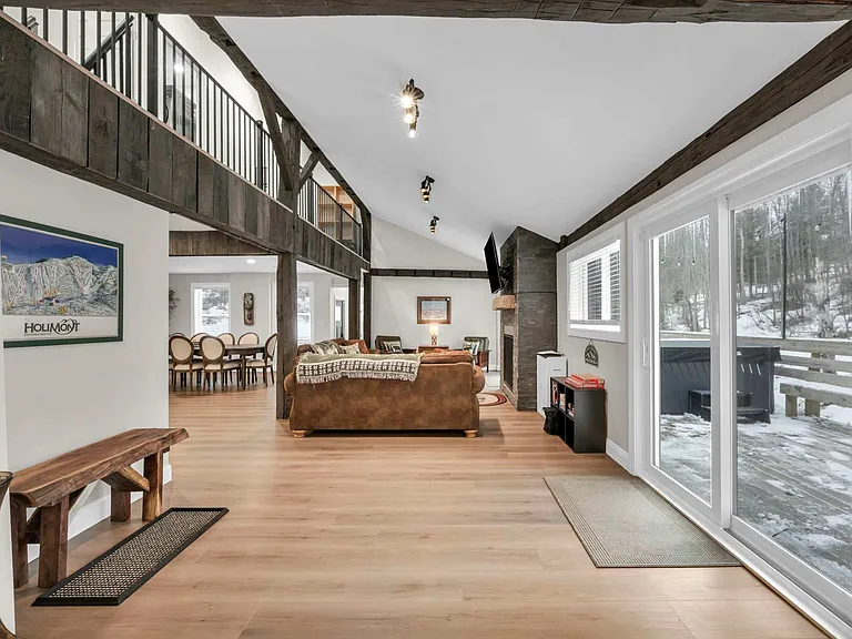 6924 Fish Hill Rd — Photo 34