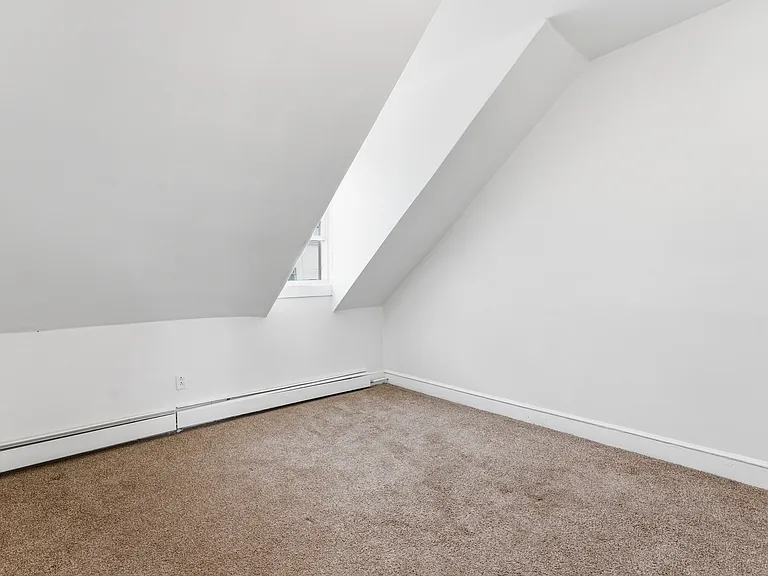 133 Ontario St #3 — Photo 12