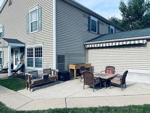 3rd image of 220 Canterbury Ln #C-33
