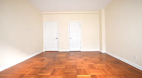 Rented by Manhattan Realty Group