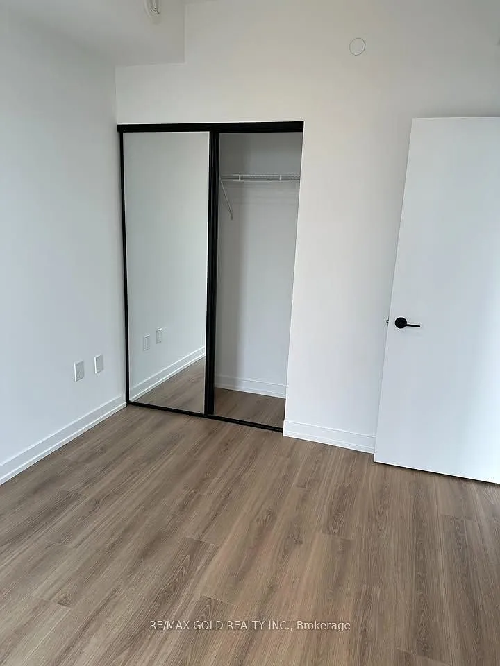1 bed, $2,000 — Photo 2