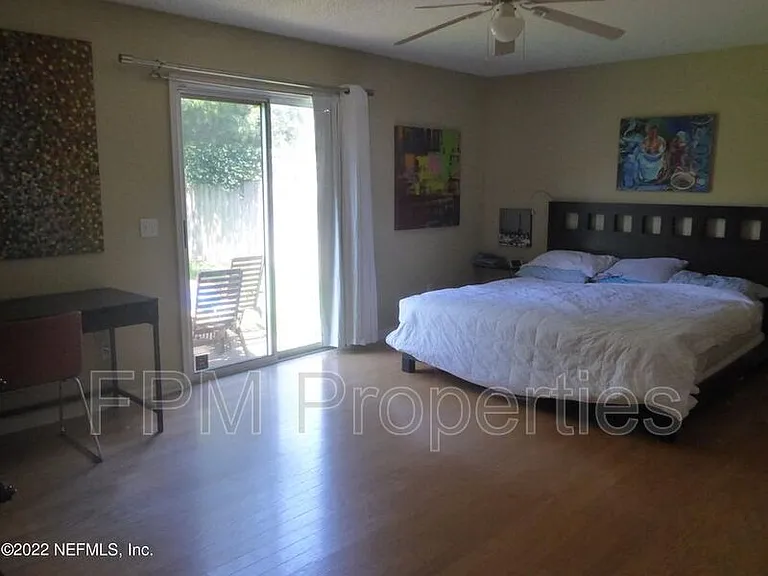 625 11th Ave S — Photo 11