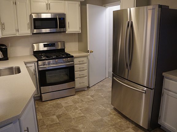 Kitchen Appliances Included