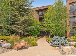 5601 Dewey Hill Rd APT 203, Edina, MN 55439
