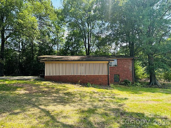 2nd image of 14 Pop Davis Rd