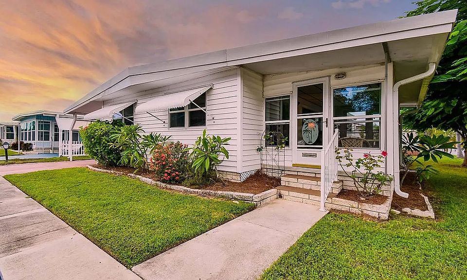 1st image of 12651 Seminole Blvd Unit 24-E