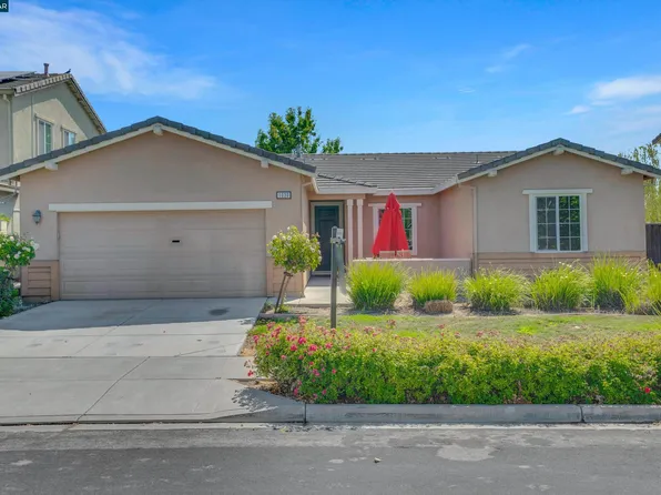 1030 Clear Lake Dr, Oakley, CA 94561