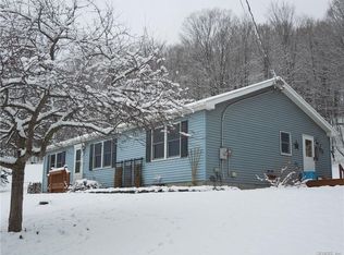 8238 Maxfield Rd, Naples, NY 14512