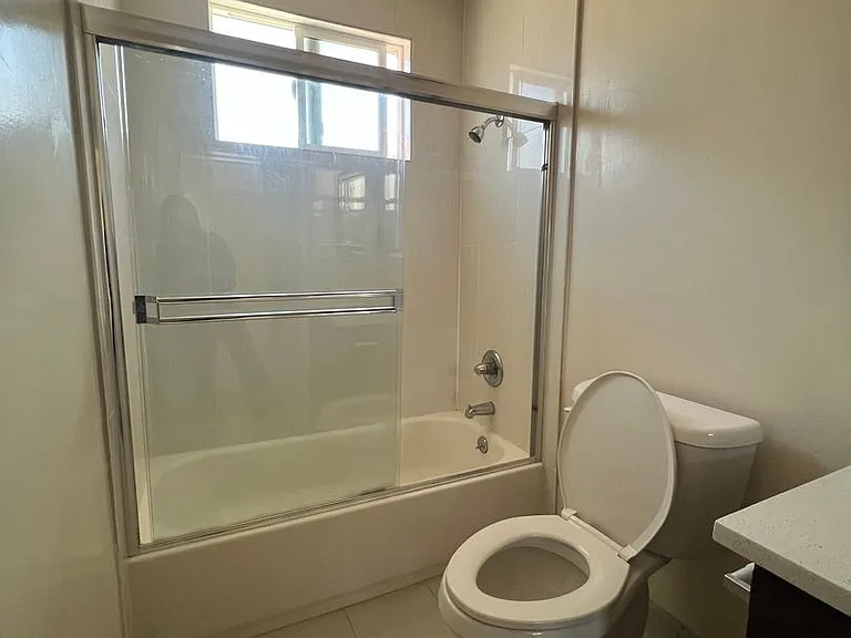 431 S Chapel Ave — Photo 10