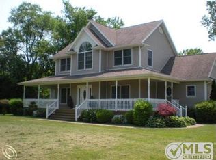 5231 Davis Rd, Saint Clair, MI 48079