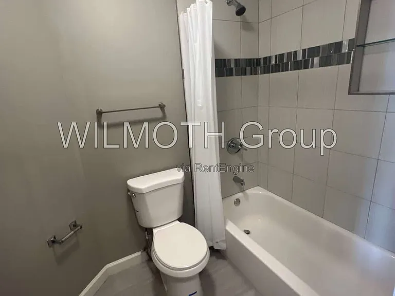 611 N Park Ave #302 — Photo 16