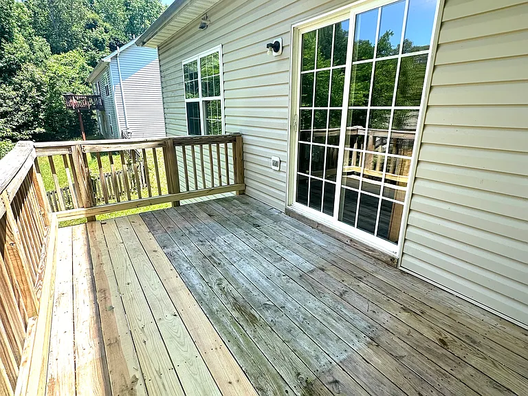 6225 Igo Rd — Photo 26