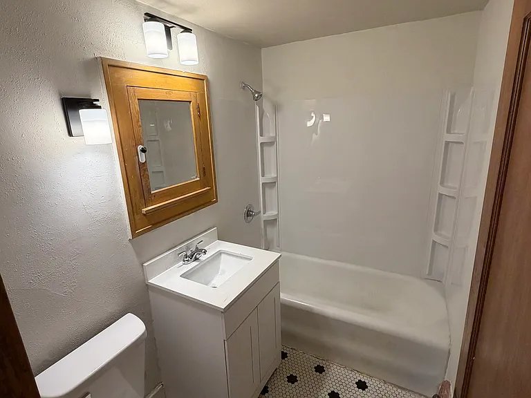 2225 S 82nd St #2225 — Photo 4