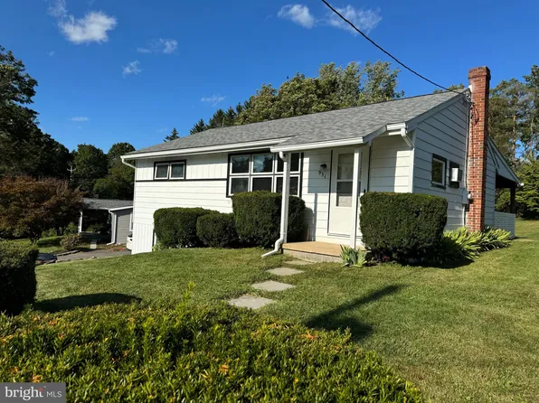 931 Oak Hall St, Boalsburg, PA 16827
