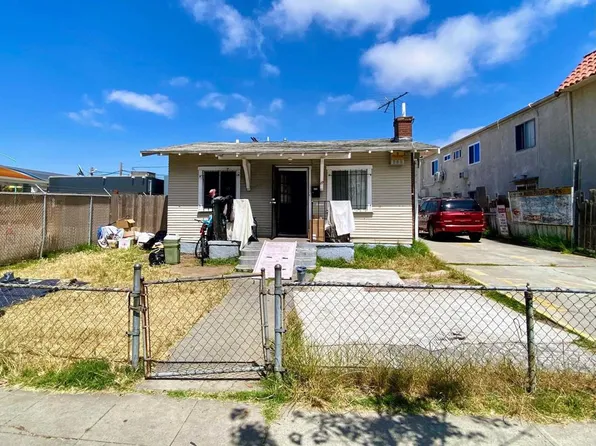 4275 44th St, San Diego, CA 92115