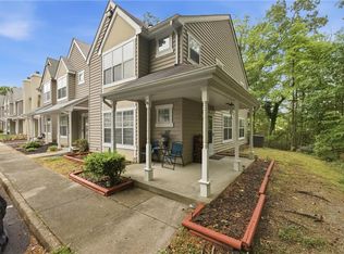 378 Rivers Ridge Cir, Newport News, VA 23608