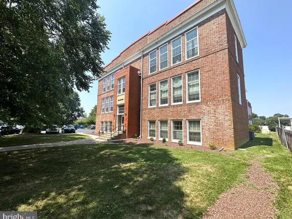 107 N School St APT 2F, Greensboro, MD 21639