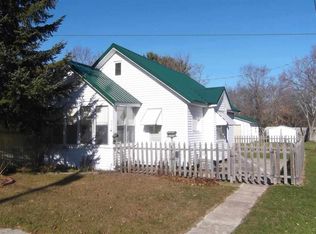 354 W Richland St, Lone Rock, WI 53556
