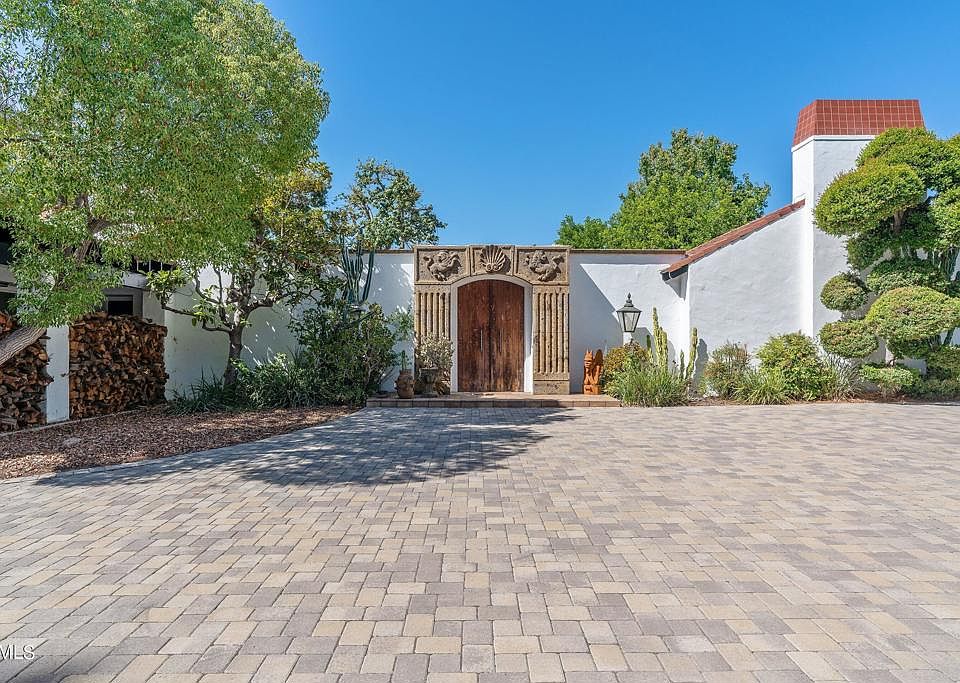1st image of 2210 Montecito Dr