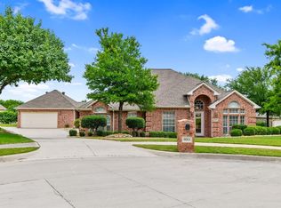 9004 Little Reata Trl, Benbrook, TX 76126