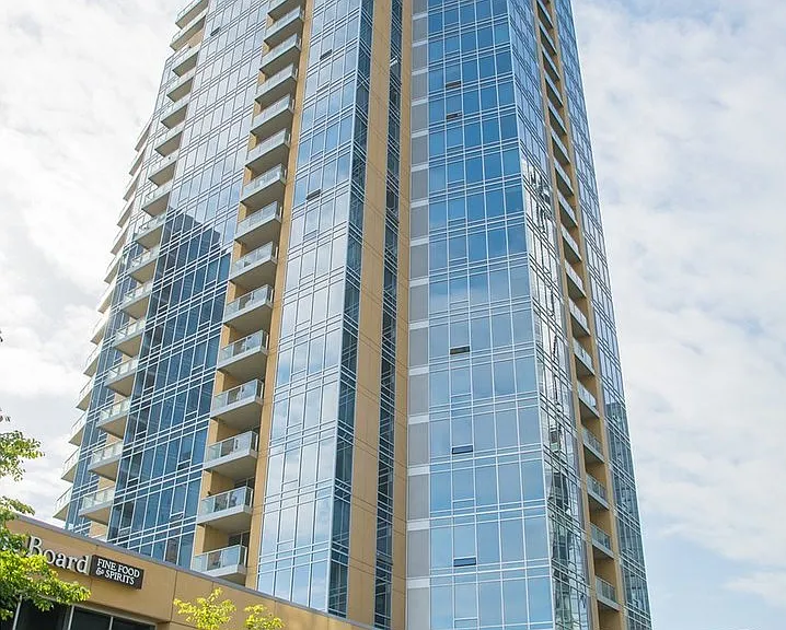 3570 S River Pkwy #305 — Photo 1