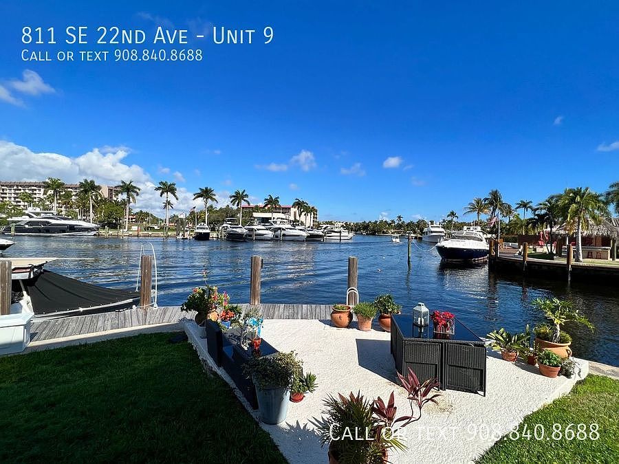 1st image of 811 SE 22nd Ave APT 9