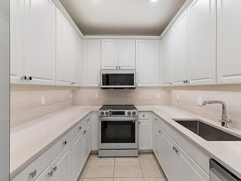 4273 E Main St — Photo 5