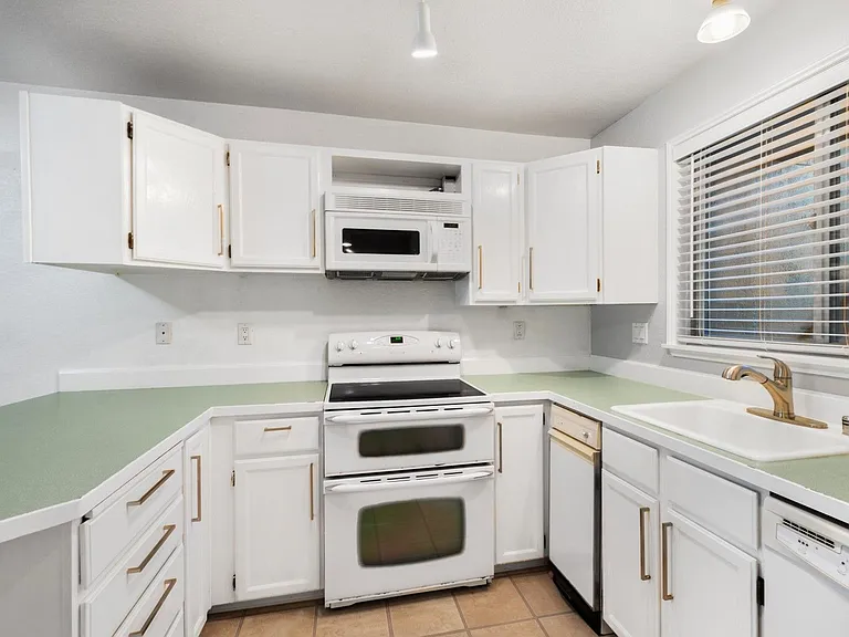4202 Factoria Blvd SE #D1 — Photo 9