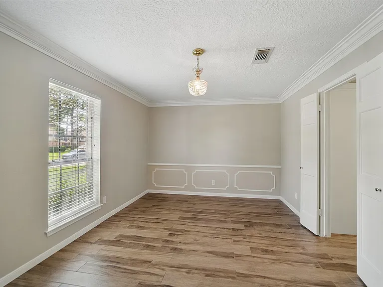 22406 Prince George St — Photo 19