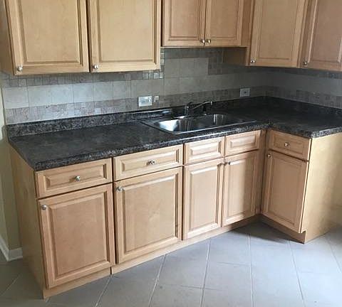3rd image of 10030 S Oglesby Ave