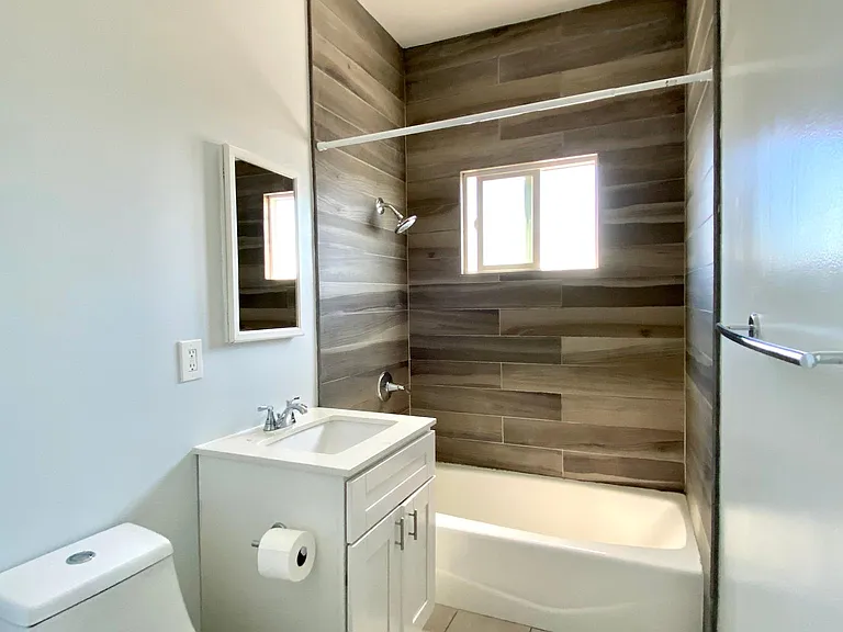 Modern Bathroom