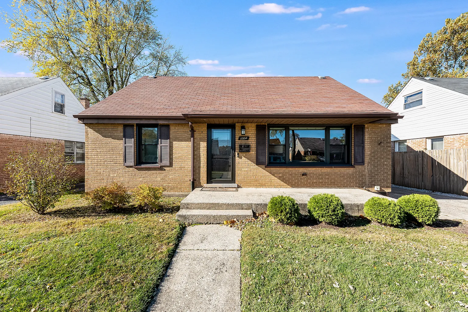 11554 S Kilbourn Ave photo 1