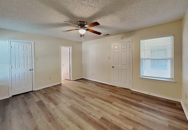 3405 Republic Dr — Photo 6