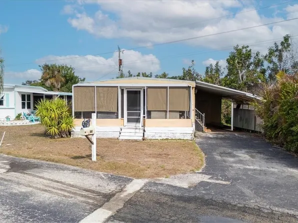 265 Fireball Ln, North Fort Myers, FL 33917