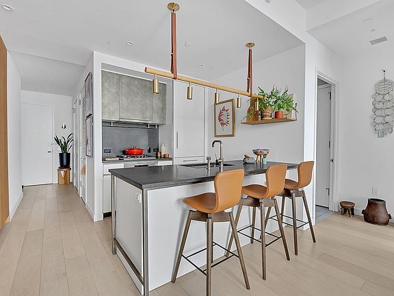 3rd image of 11 Hoyt St #36D