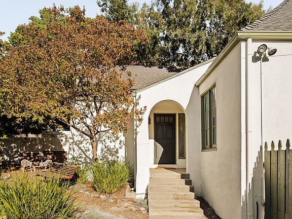 2nd image of 2272 India St