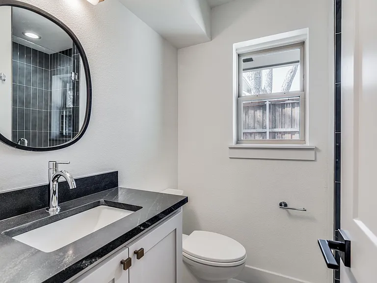 9035 Dunmore Dr — Photo 11