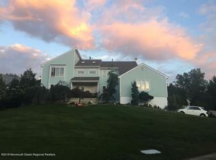 2 Wesley Ct, Eatontown, NJ 07724