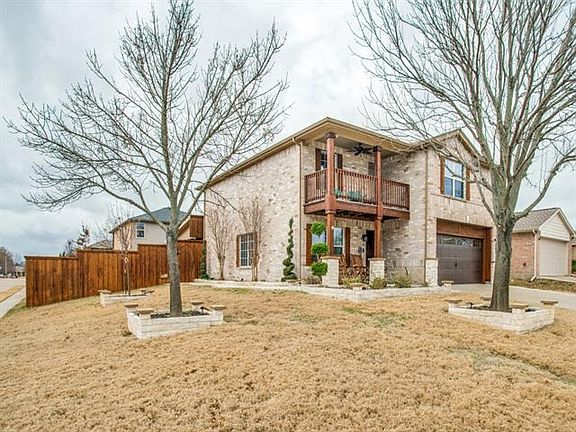 2nd image of 2301 Collier Dr