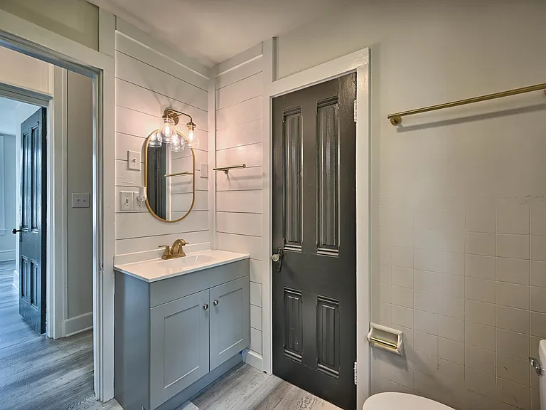 312 E Main St #1 — Photo 12