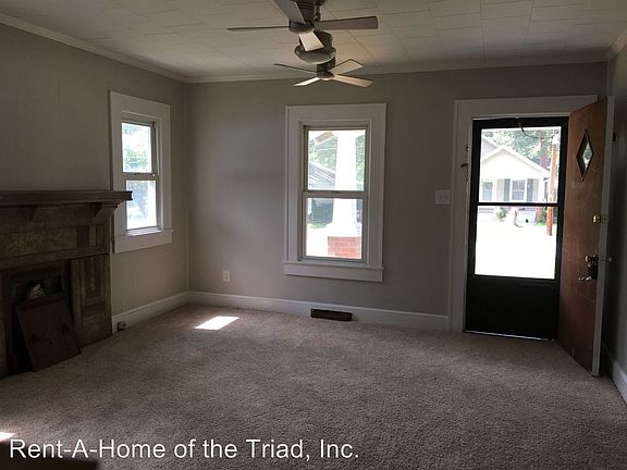 5th image of 3710 Oak Grove Ave