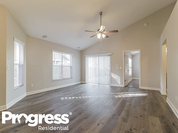 3rd image of 10337 Crystal Point Dr