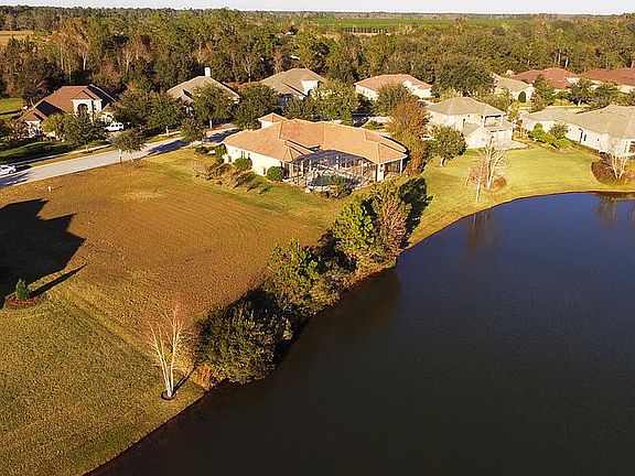 4th image of 2153 Crown Dr