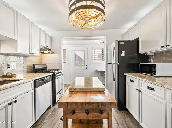 320 S Paseo Cerro Unit D, Green Valley, AZ 85614