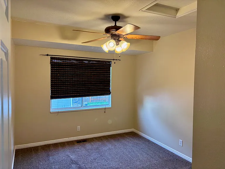 814 W Sweet Meadow Ln — Photo 13