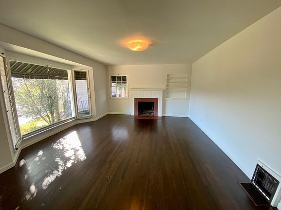 2nd image of 1607 Sunset Ave