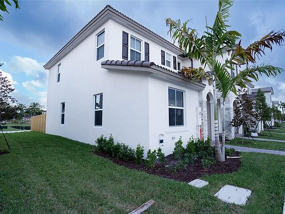 4th image of 12133 NW 23rd Ct