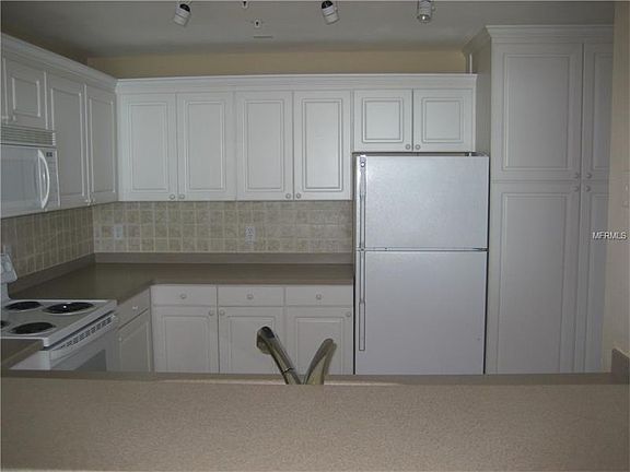 3rd image of 345 Bayshore Blvd Ph P05
