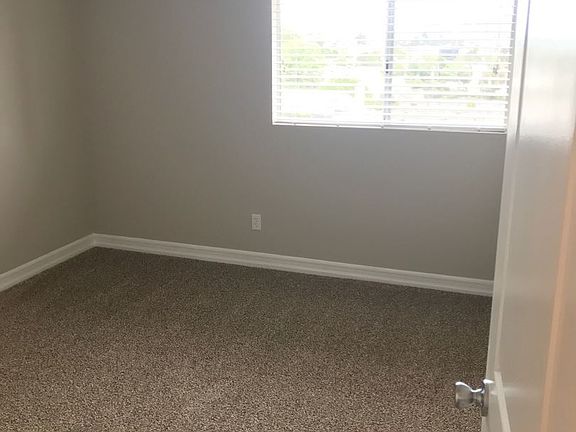 5th image of 7740 Parkway Dr Unit 107